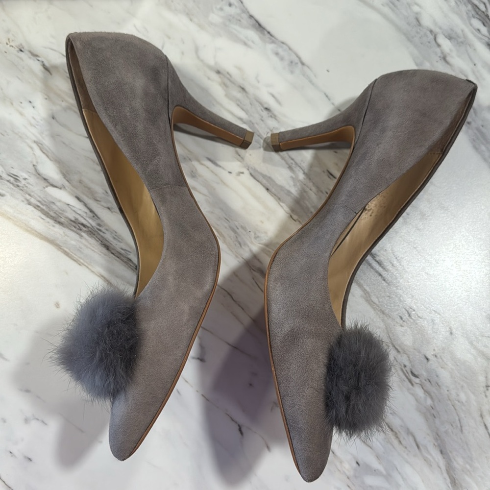 Charles by Charles David gray suede rabbit fur pom pumps size 10 - Picture 2 of 3
